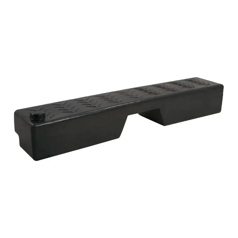 Footwell-Mounted Water Tank For Vehicle Interiors 1