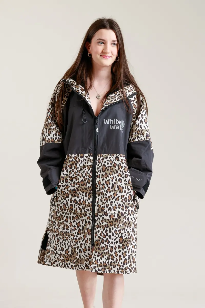 Junior Hard-Shell Robe – Wild Leopard Print Design 1