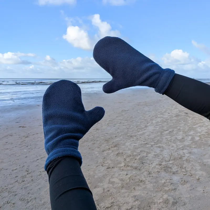 Marine Blue Fleece-Lined Mittens – Wind-Resistant Warmth 1